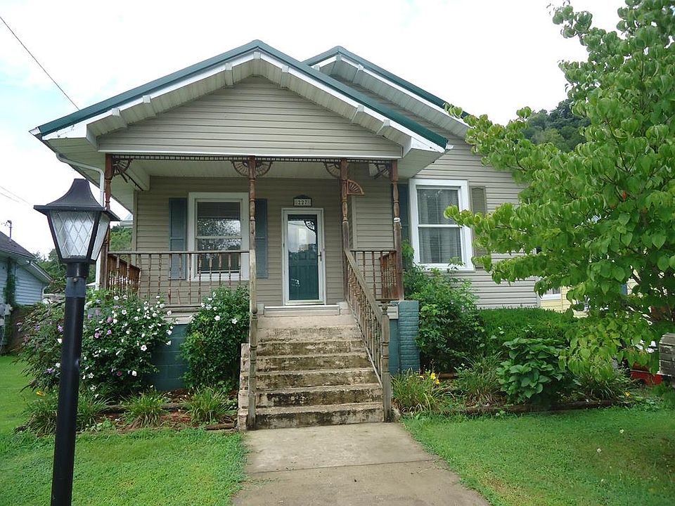 1st image of 227 Preston St