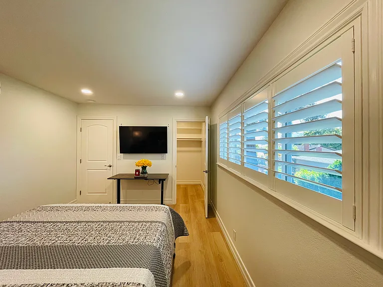 Standard Bedroom with Shared Bath
