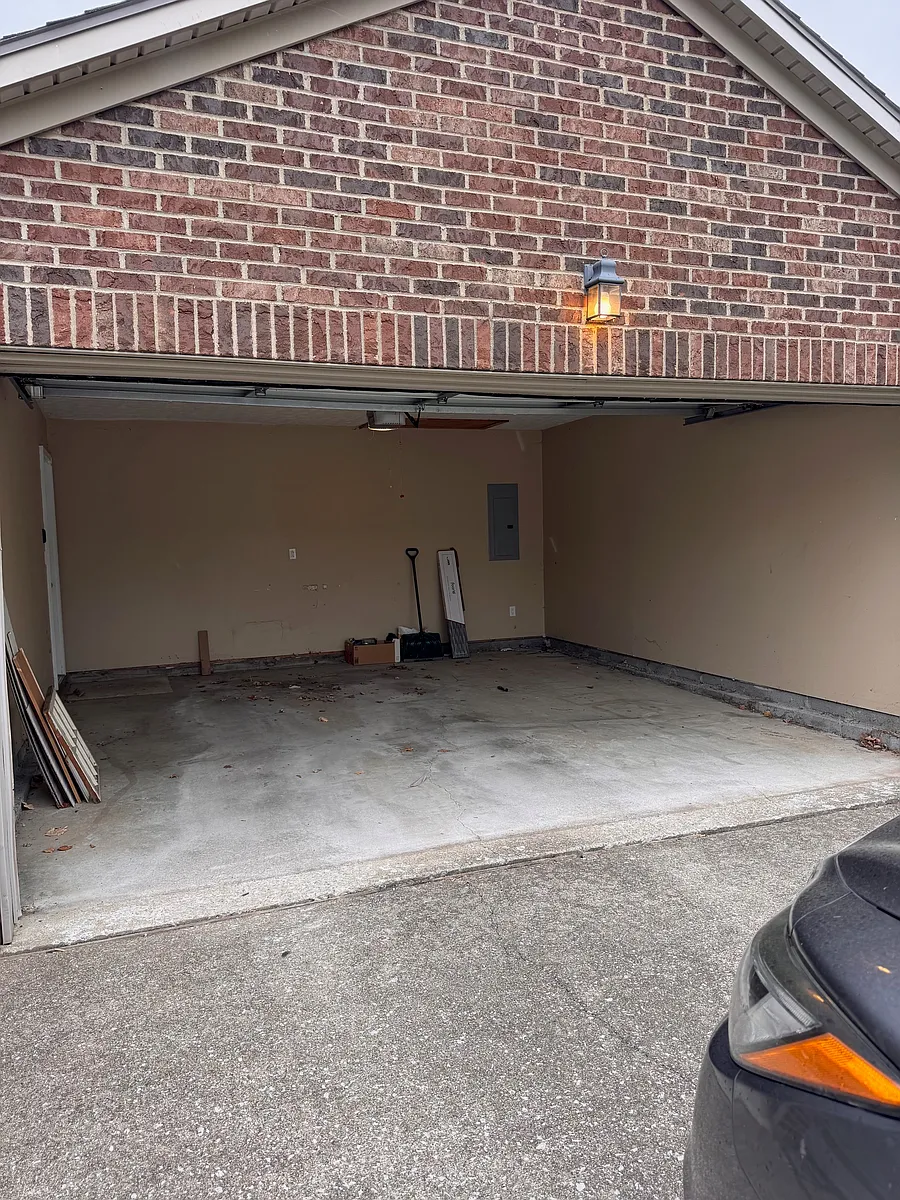 Building Photo - 145 Ellemoor Ln
