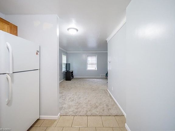 4th image of 450 Huntmere Dr