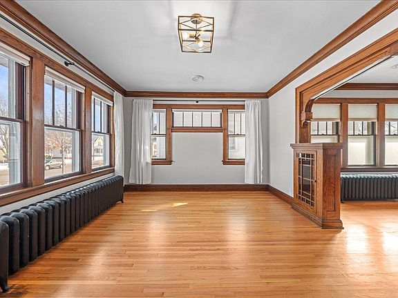 5th image of 1272 Randolph Ave