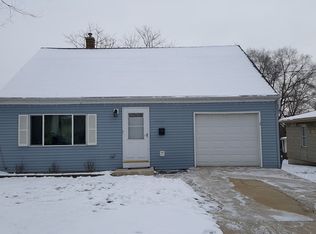 2106 Hawthorne Ave, Crest Hill, IL 60403