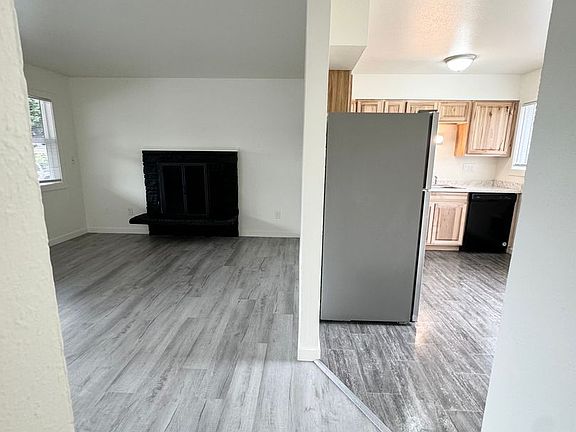 2nd image of 510 27th St SE APT 1