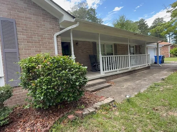 901 Ruton Ct, Fayetteville, NC 28303