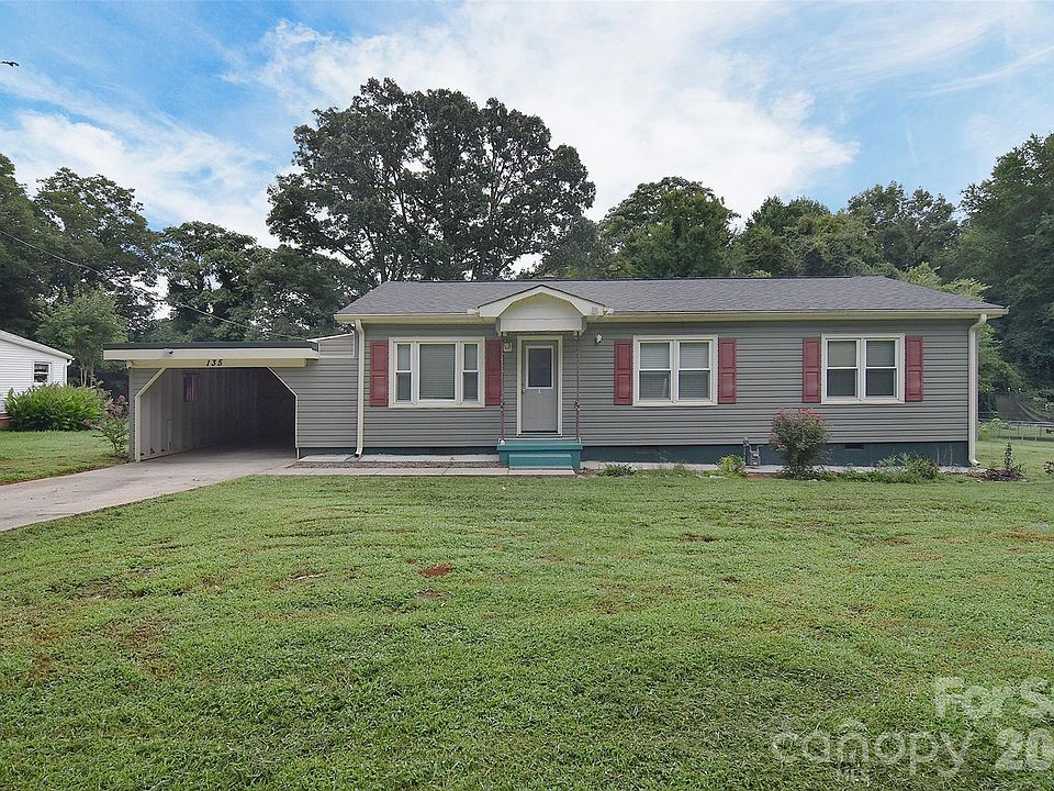 1st image of 135 Oak Grove Rd