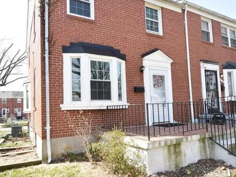 1237 Walker Ave — Photo 1