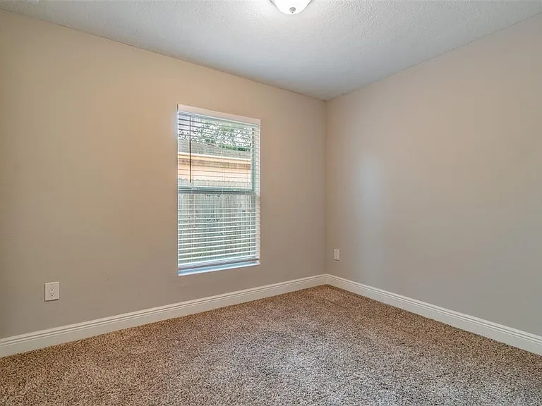 3208 W Napoleon Ave — Photo 34