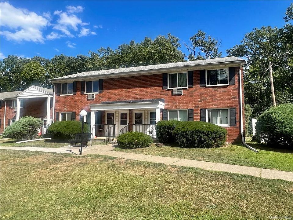 1st image of 91 Manor Dr #91