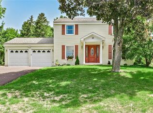 48 Hillcrest Dr, Victor, NY 14564