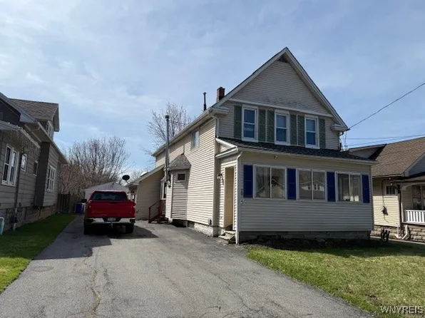 51 Orchard Ave, West Seneca, NY 14224