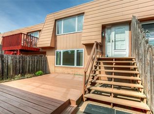 6750 School St UNIT 405, Windsor Heights, IA 50324