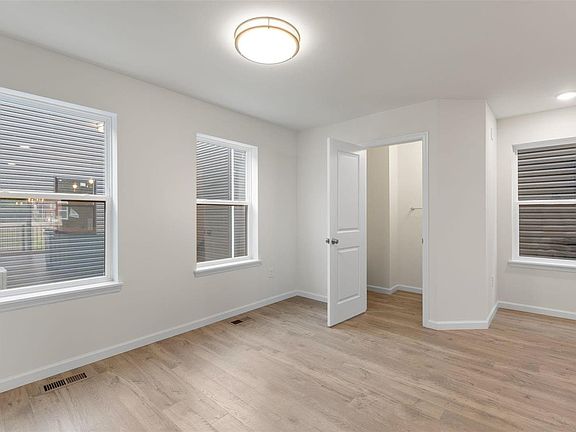 4th image of 5009 Charlie Milani Pl