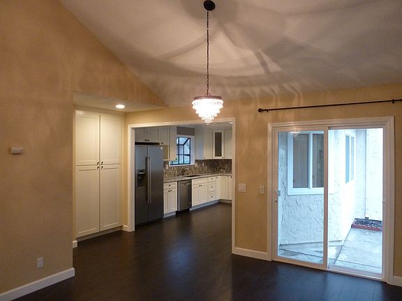 4th image of 725 Mendecino Way