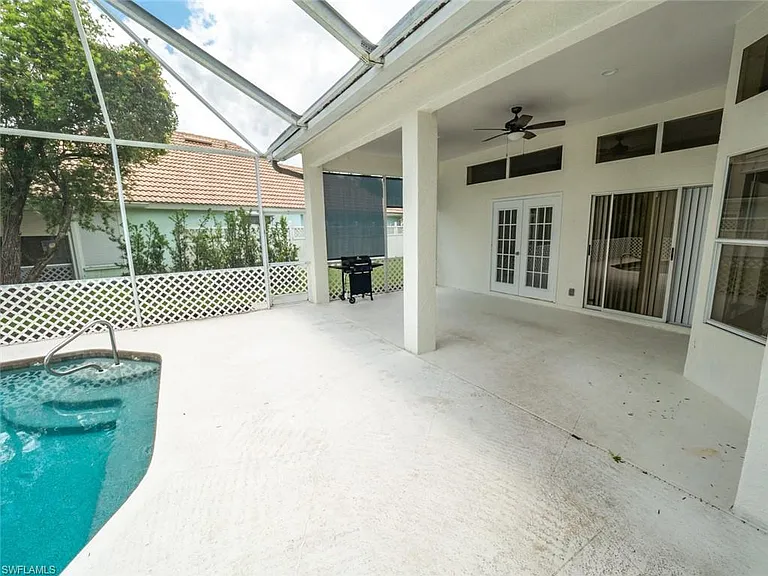 11394 Waterford Village Dr — Photo 20