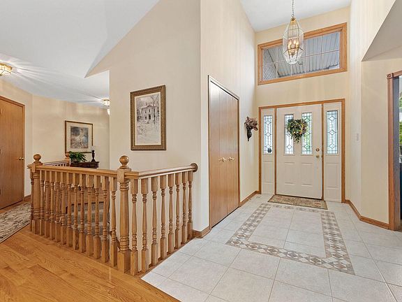 4th image of 9701 Hummingbird Hill Dr