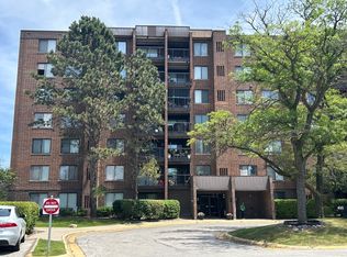 400 Park Ave APT 211, Calumet City, IL 60409