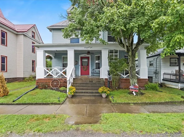 209 Elizabeth Ave, Evans City, PA 16033