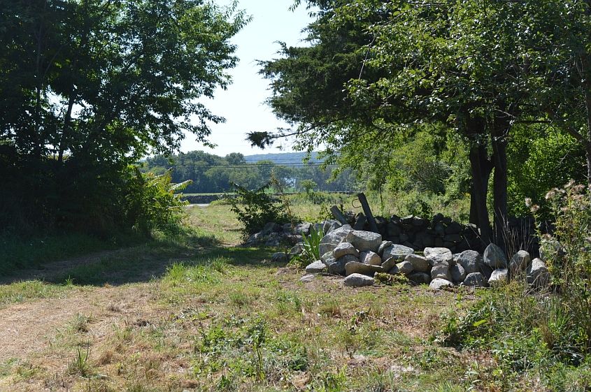 2nd image of Horseneck Road