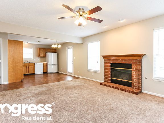 3rd image of 3551 Whistlewood Ln