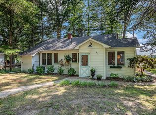 978 Lakewood St, Pullman, MI 49450