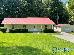 441 River Dr, Gadsden, AL 35901