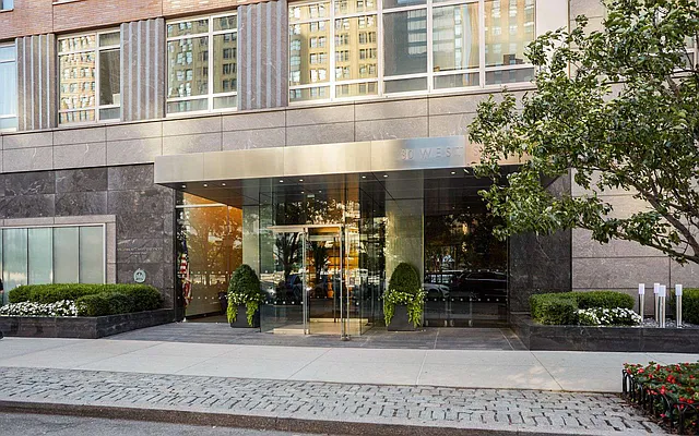 Rented by Compass | media 44