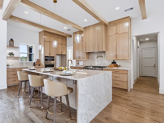 3rd image of 153 Red Bird Ln