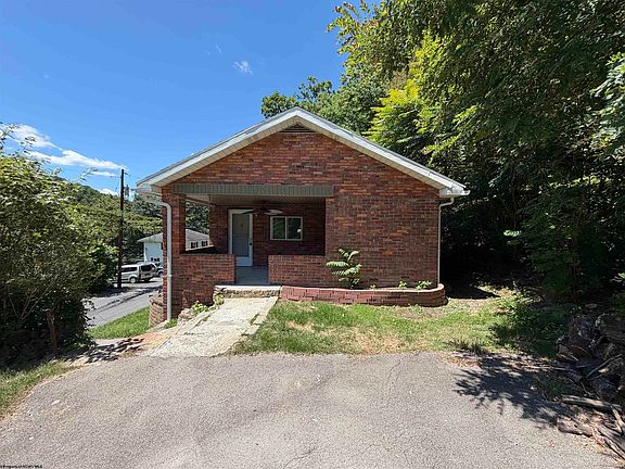 2nd image of 292 Sterling Rd