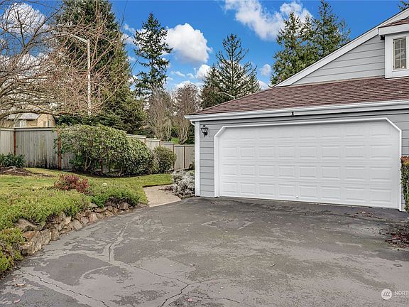 2nd image of 6020 N Highlands Parkway #1