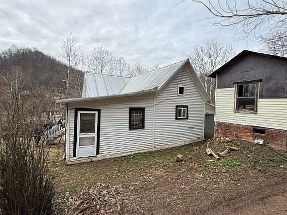 2nd image of 75 Hamric Ridge Rd