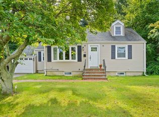114 Park Ave W, Weymouth, MA 02190