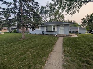 2710 S Heights Dr NW, Coon Rapids, MN 55433