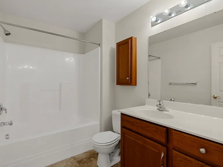 Hempfield Commons — Photo 11