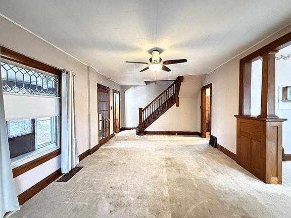 4th image of 712 3rd Ave