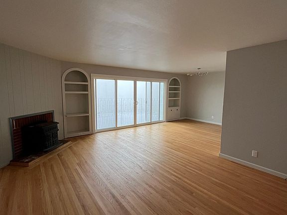 2nd image of 118 Alta Vista Way