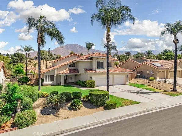 28704 Glenheather Dr, Highland, CA 92346