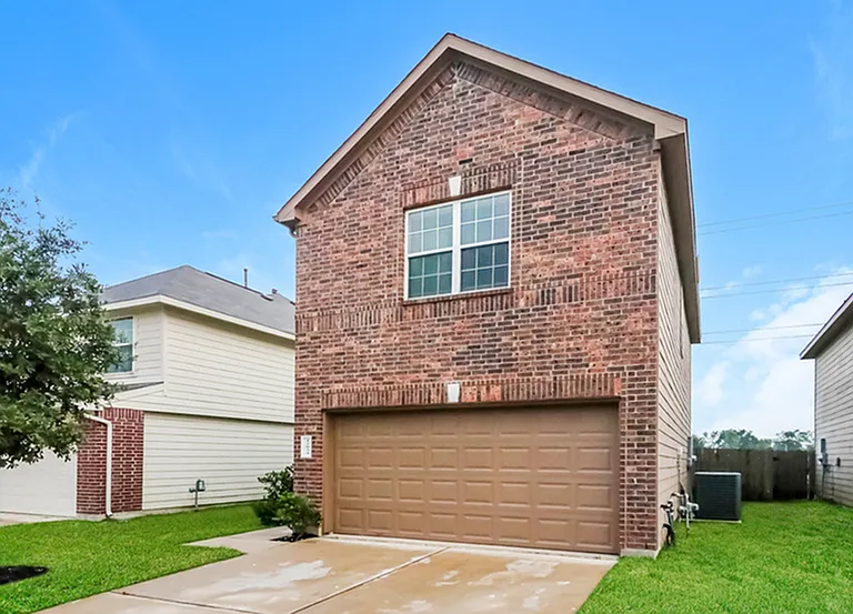 12034 Munich Dr — Photo 3