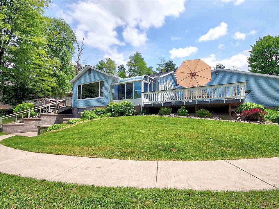 1st image of 4558 Horseshoe Dr