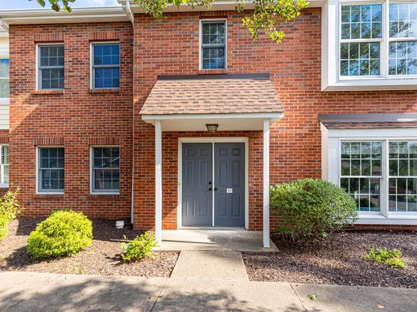 106 Boxwood Ct, Canonsburg, PA 15317