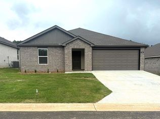 205 Stone Canyon Dr, Maumelle, AR 72113
