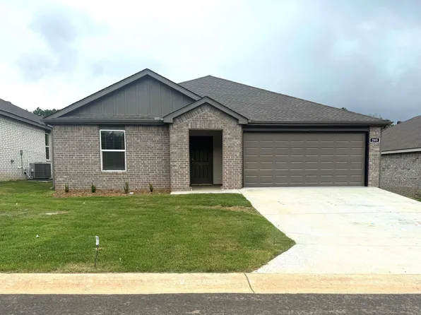 205 Stone Canyon Dr, Maumelle, AR 72113