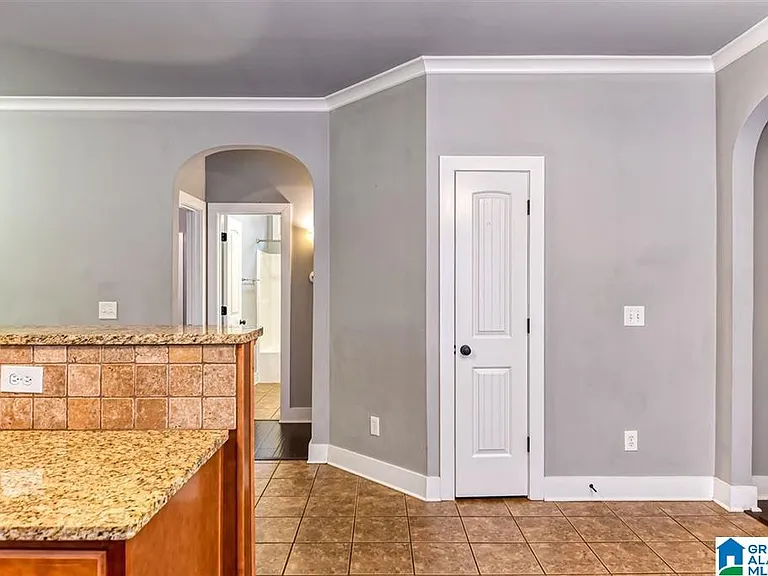 366 Kingston Cir — Photo 3