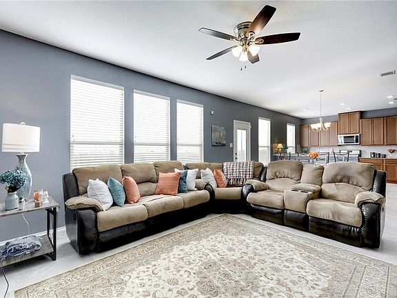 4th image of 6065 Mantalcino Dr