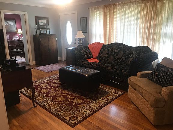 5th image of 306 Miller Cir