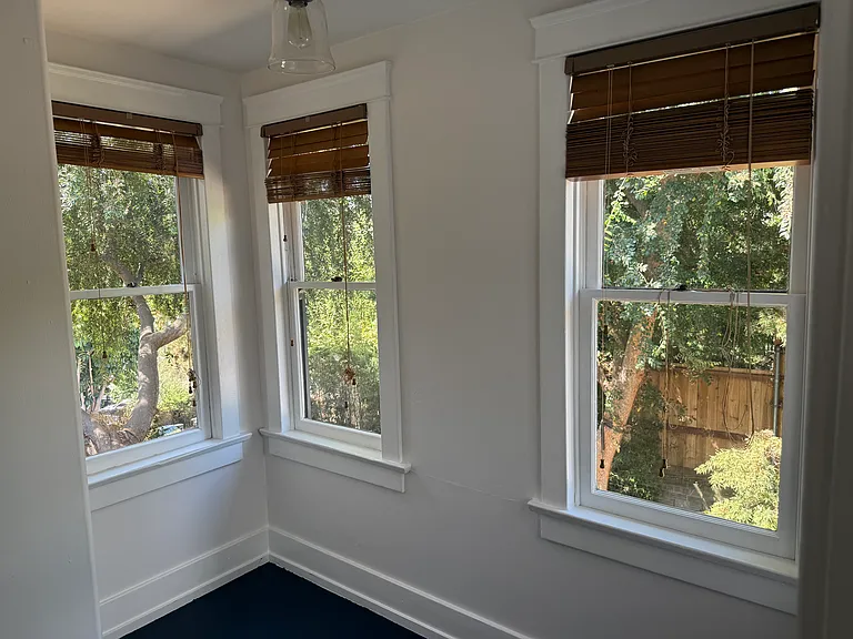 2046 Cerro Gordo St — Photo 24
