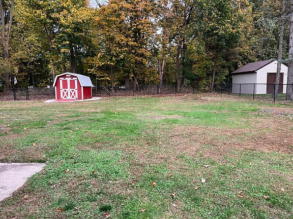 3rd image of 7139 Dogwood Ln