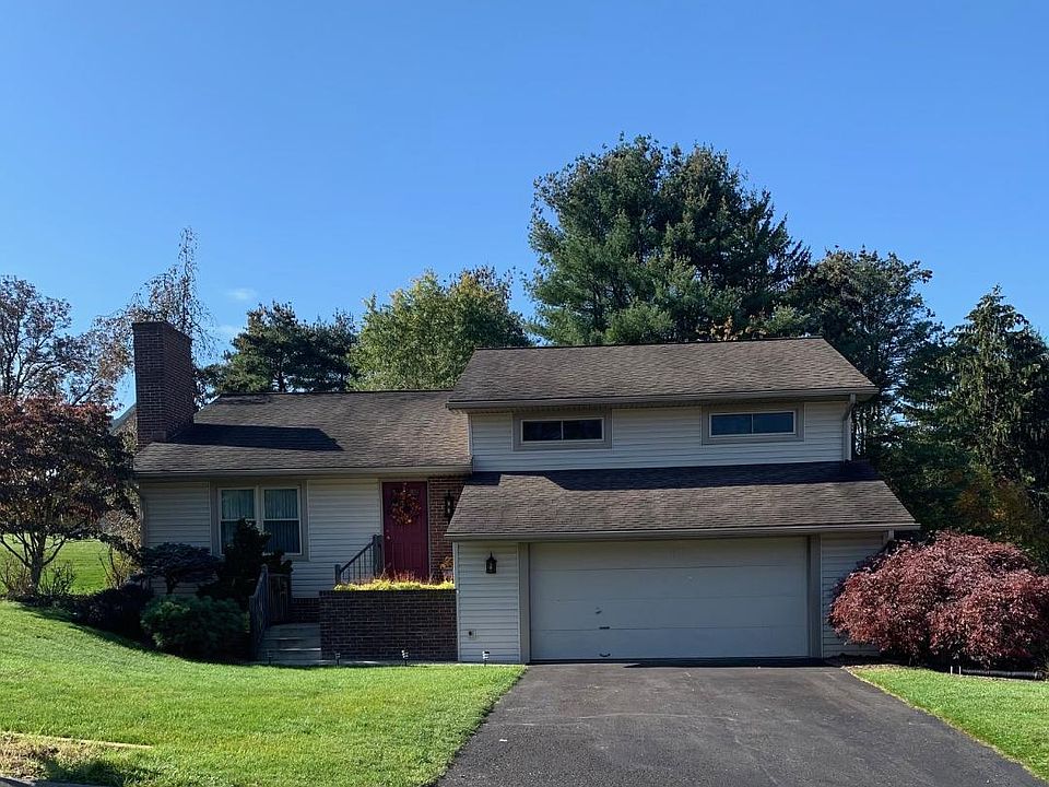 1st image of 118 W Hills Dr