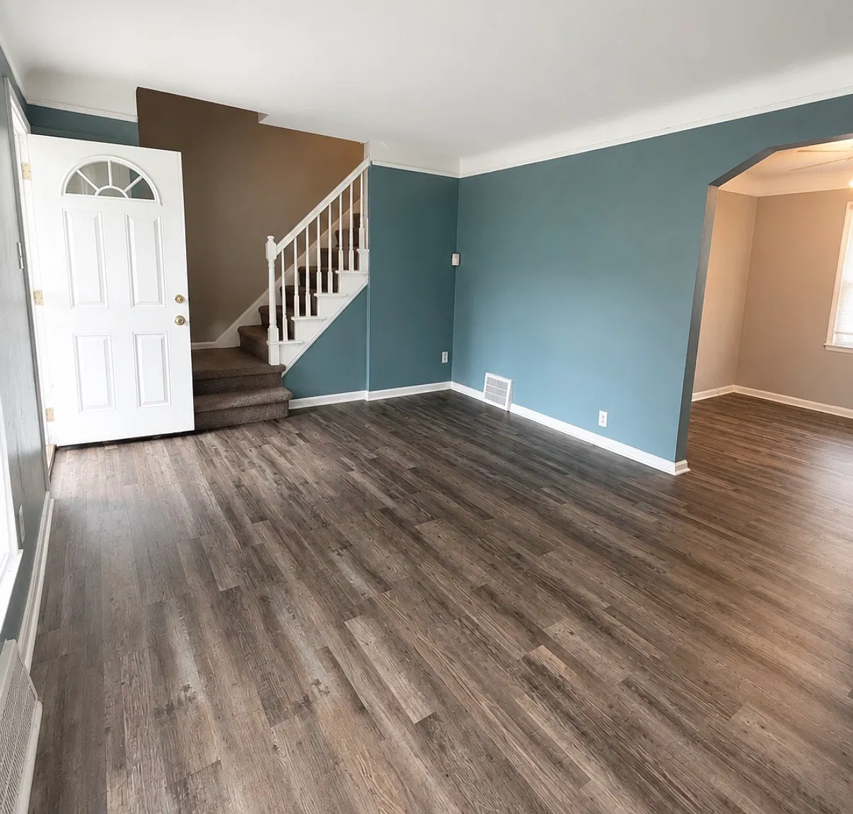 2 bed, 840 sqft, $1,100 — Photo 3