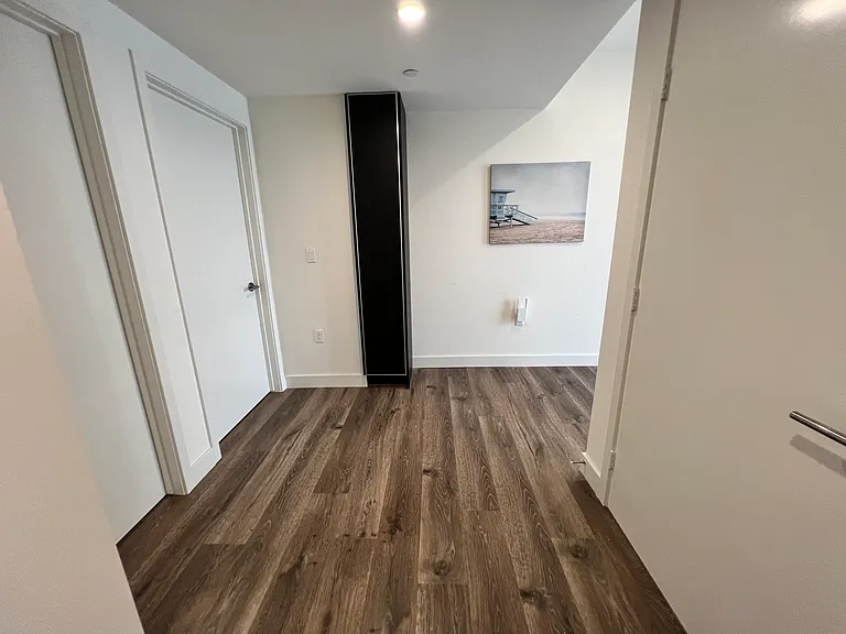 1832 Selby Ave — Photo 9