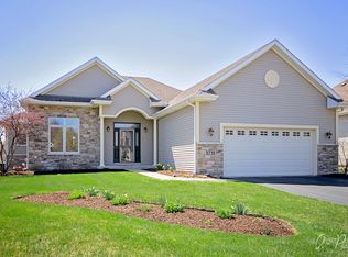 3731 Creekside Ct, Winthrop Harbor, IL 60096